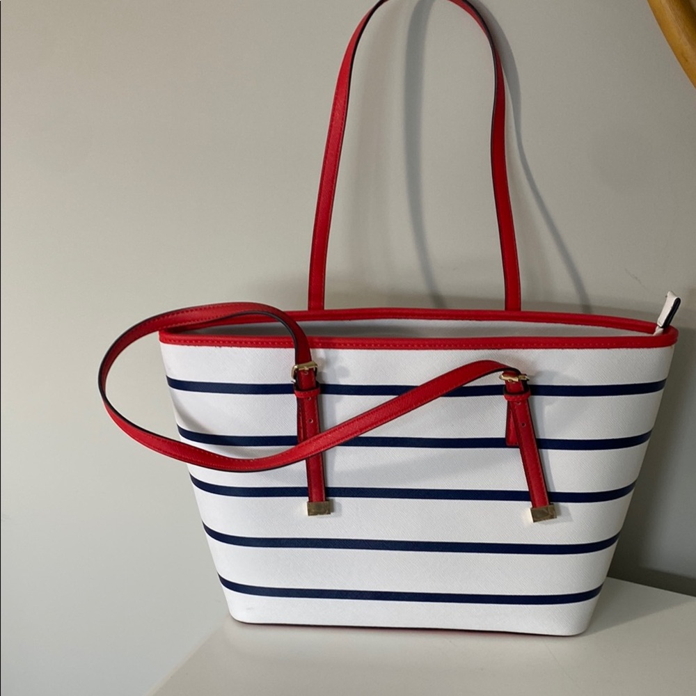 ALDO handbag white with blue stripes & orange accents. Full zipper closure.